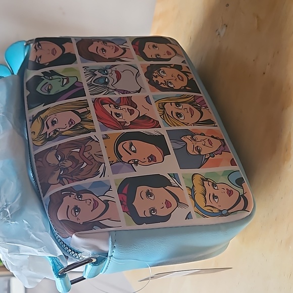 Disney Princess and Villains Blue Crossbody Bag - Picture 5 of 11